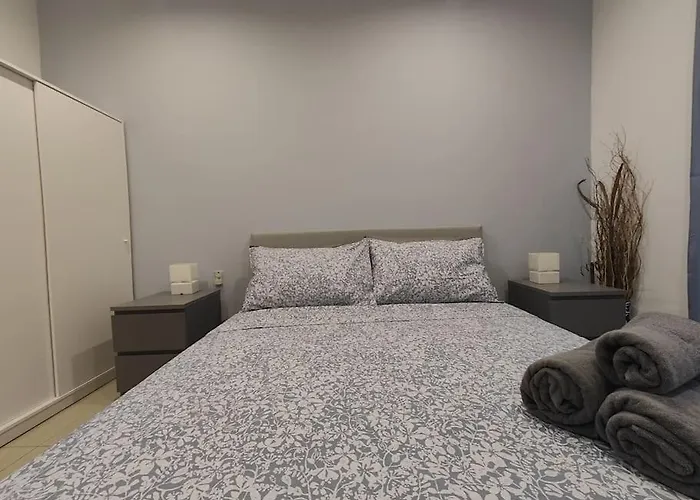 2 Bedroom Found In A Great Location Сент Джулианс