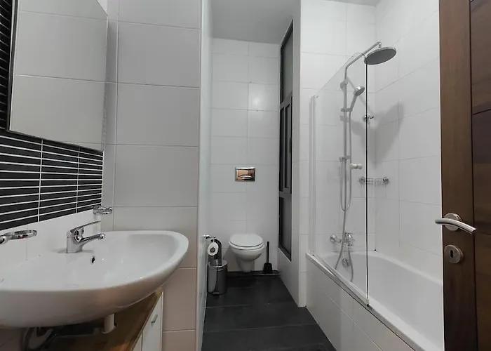 Апартаменты 2 Bedroom Found In A Great Location Сент Джулианс