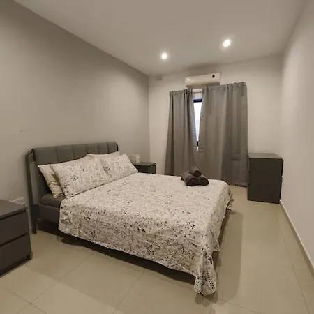 2 Bedroom Found In A Great Location *